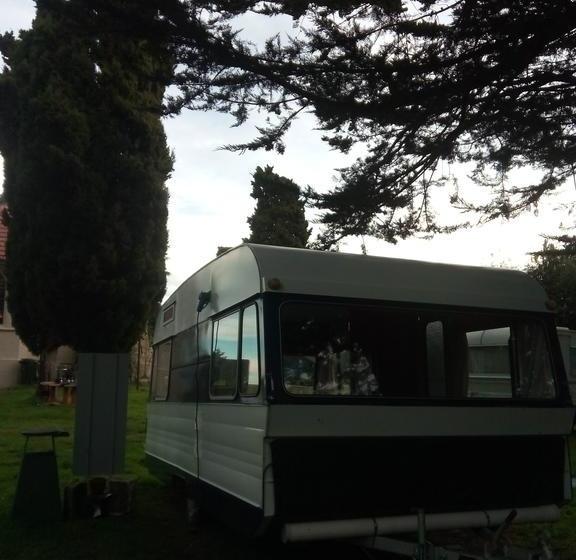 Bed and Breakfast Soc Retreat 6