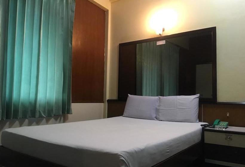 Hotel Taksin 2 14