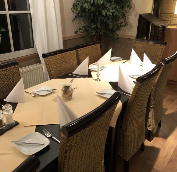 Hotel .restaurant Zum Alten Postwagen 17