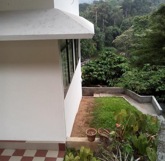 Hotel River Rock Homestay 11