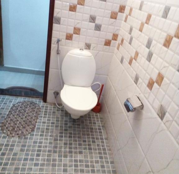 Hotel River Rock Homestay 20