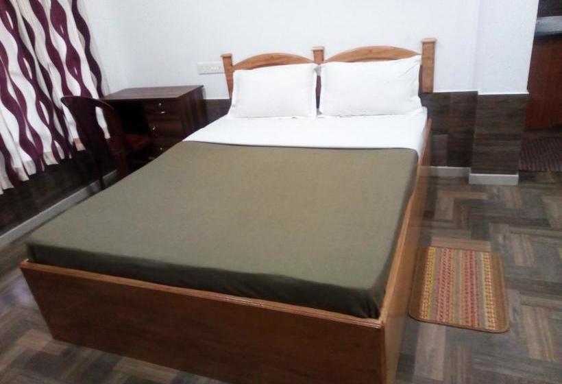 Hotel River Rock Homestay 6