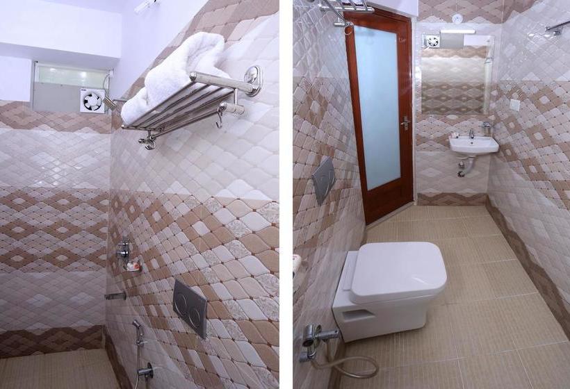 Oyo 10151 Hotel Forest Inn 14