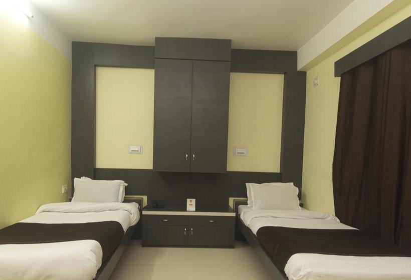 Oyo 10696 Hotel Jagat 1