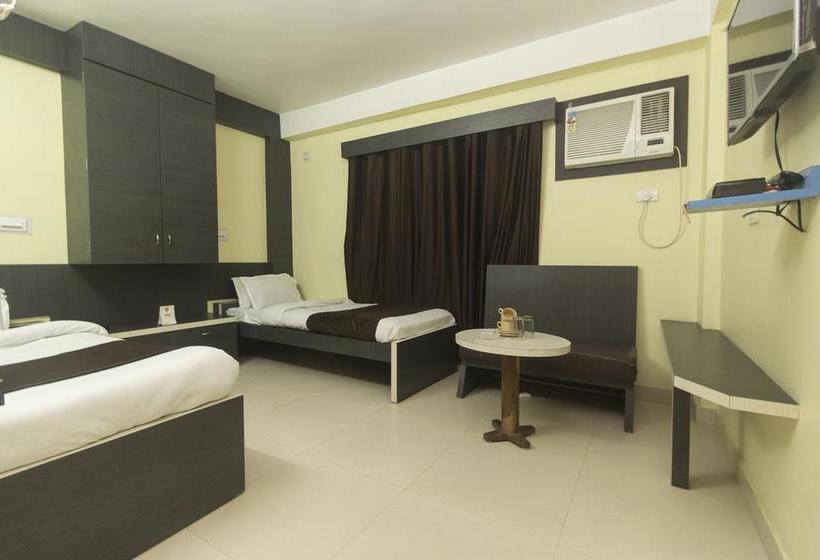 Oyo 10696 Hotel Jagat 15