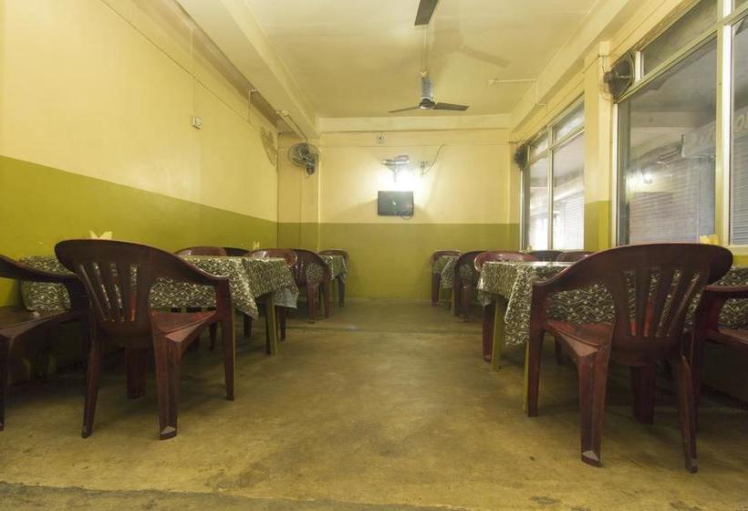 Oyo 10696 Hotel Jagat 5