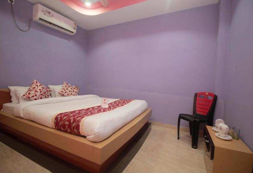 Hotel Oyo 10462 Smriti Guest House 1