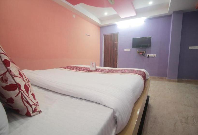 Hotel Oyo 10462 Smriti Guest House 13
