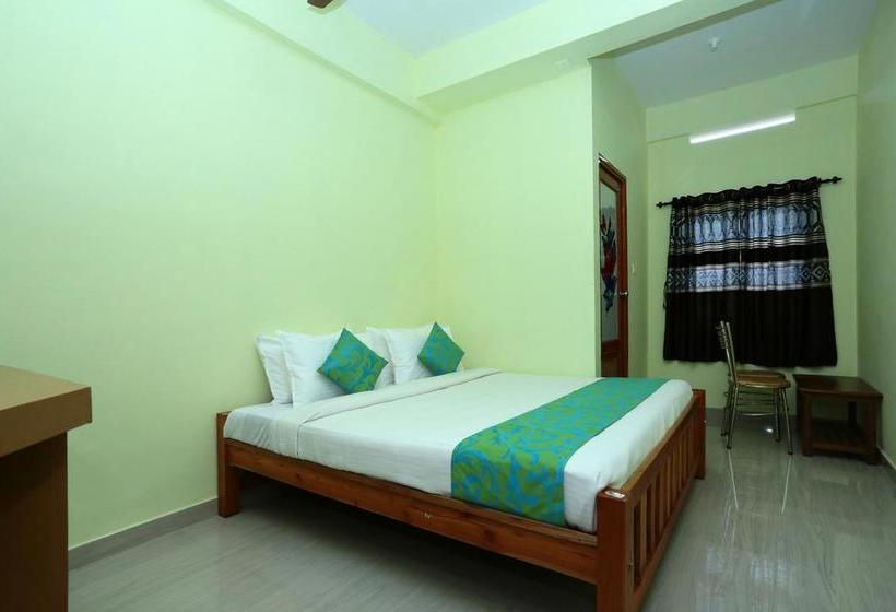 Oyo 10840 Hotel Periyar Towers