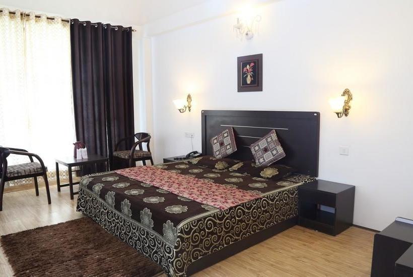 V Resorts Apple Croft Cottage 3