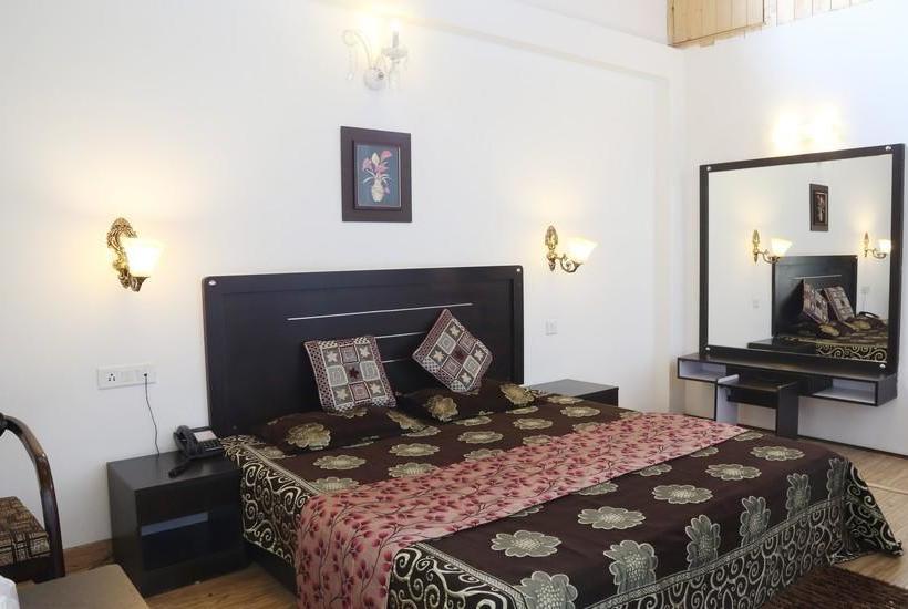 V Resorts Apple Croft Cottage 4