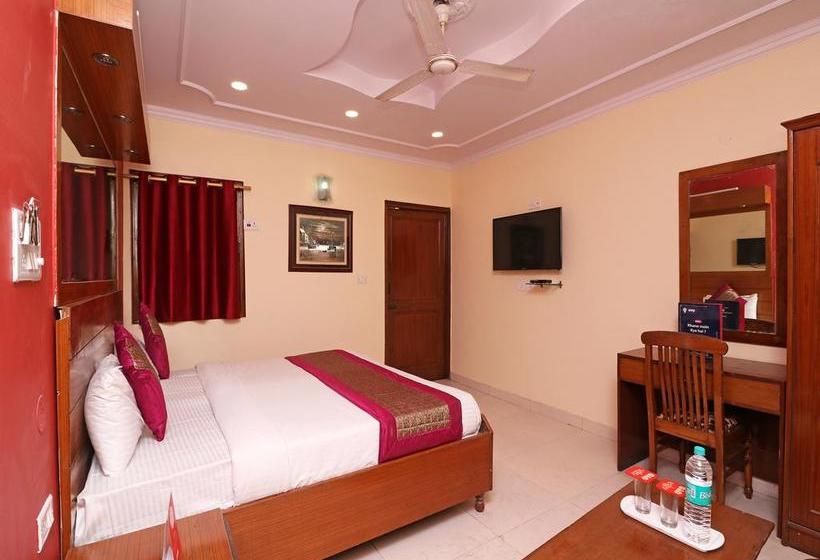 Hotel Oyo 10661 Dsr Classic 11