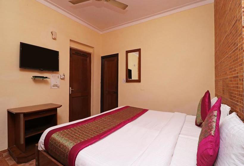 Hotel Oyo 10661 Dsr Classic 3