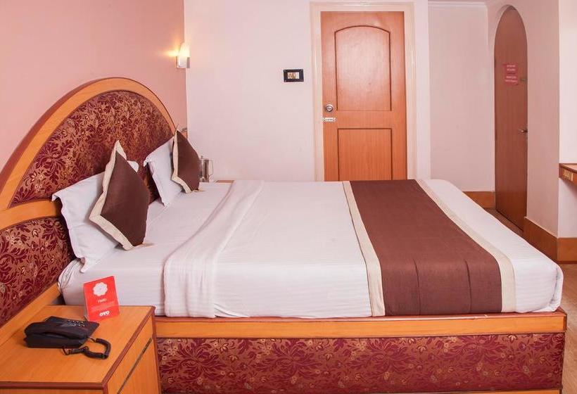 Oyo 10068 Hotel Rathna 6