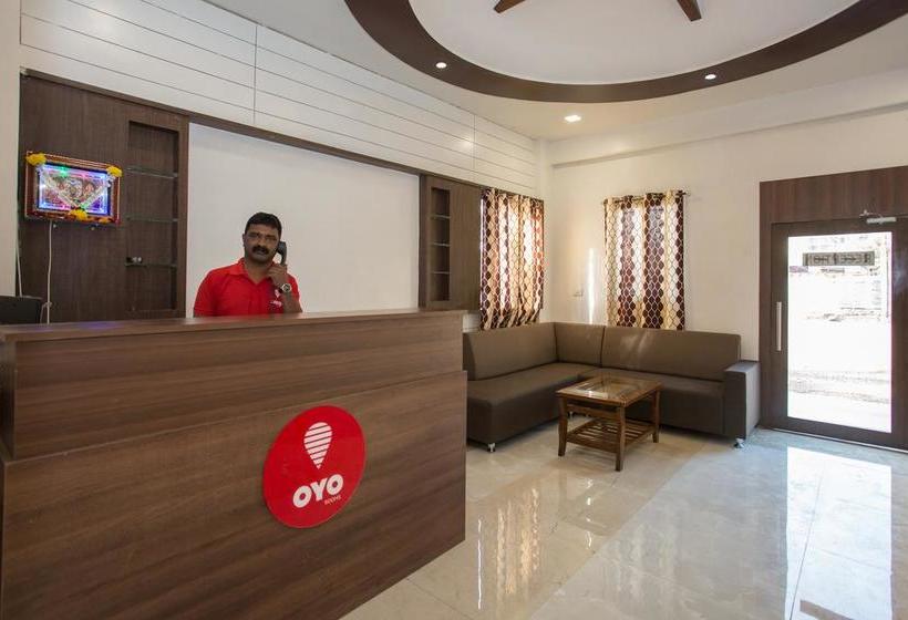 Oyo 10679 Hotel Nanashree Executive 13