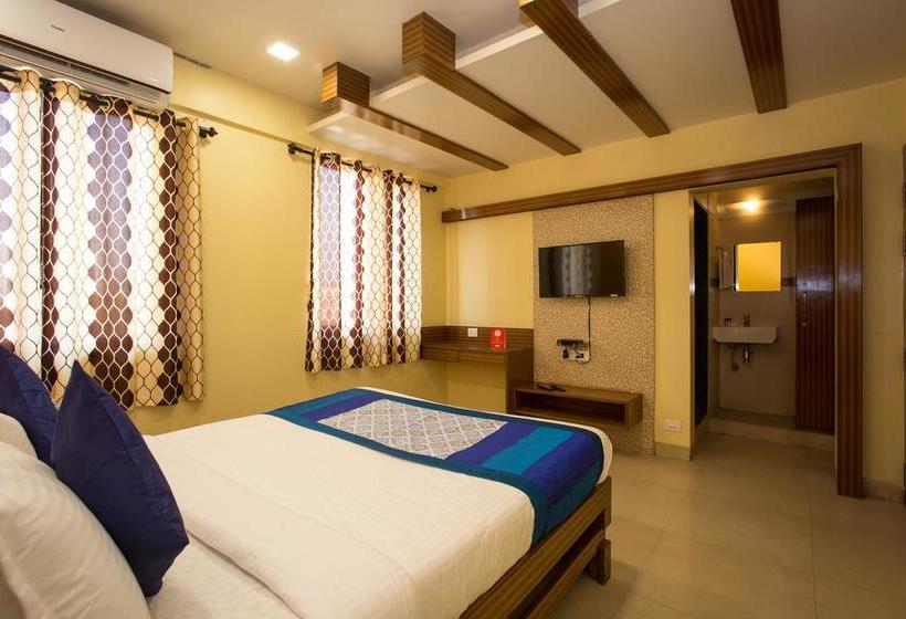 Oyo 10679 Hotel Nanashree Executive 7