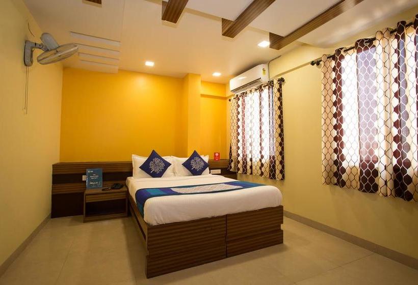 Oyo 10679 Hotel Nanashree Executive 9