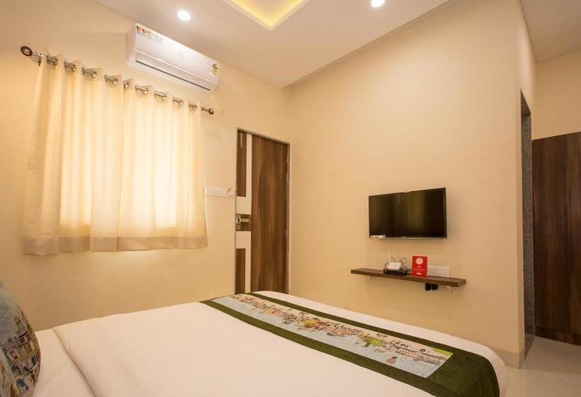 Oyo 10939 Hotel Sangam 11