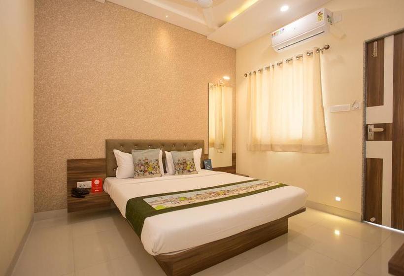 Oyo 10939 Hotel Sangam 12