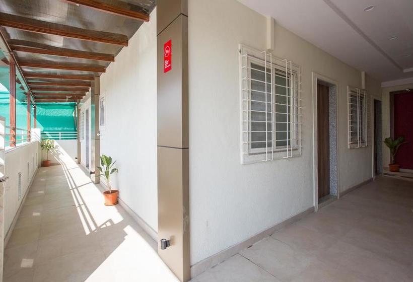 Oyo 10939 Hotel Sangam 4