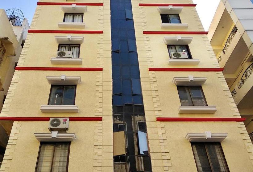 Oyo 10272 Hotel Ruma 13