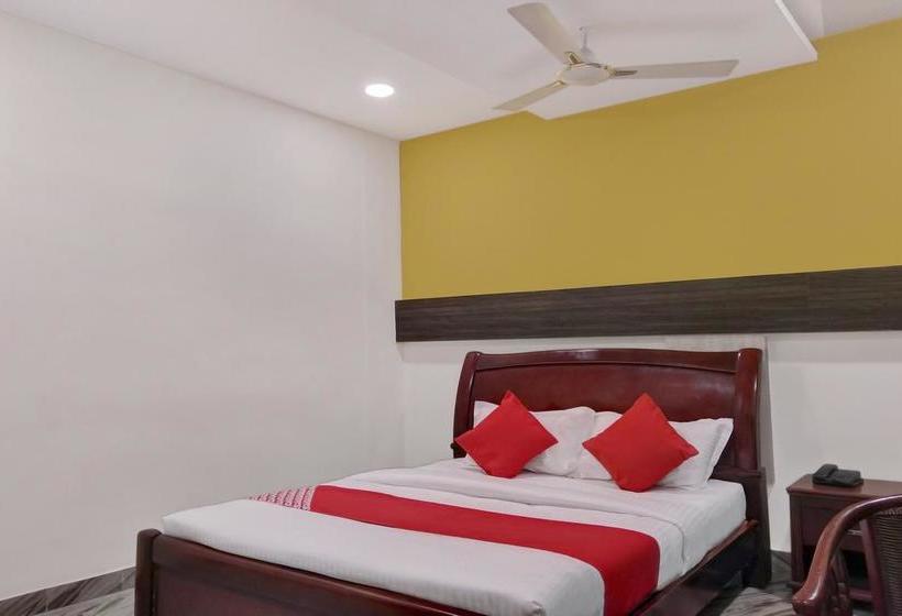 Oyo 10272 Hotel Ruma 15