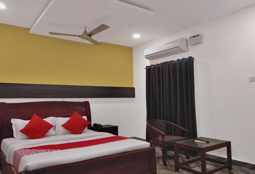 Oyo 10272 Hotel Ruma 16