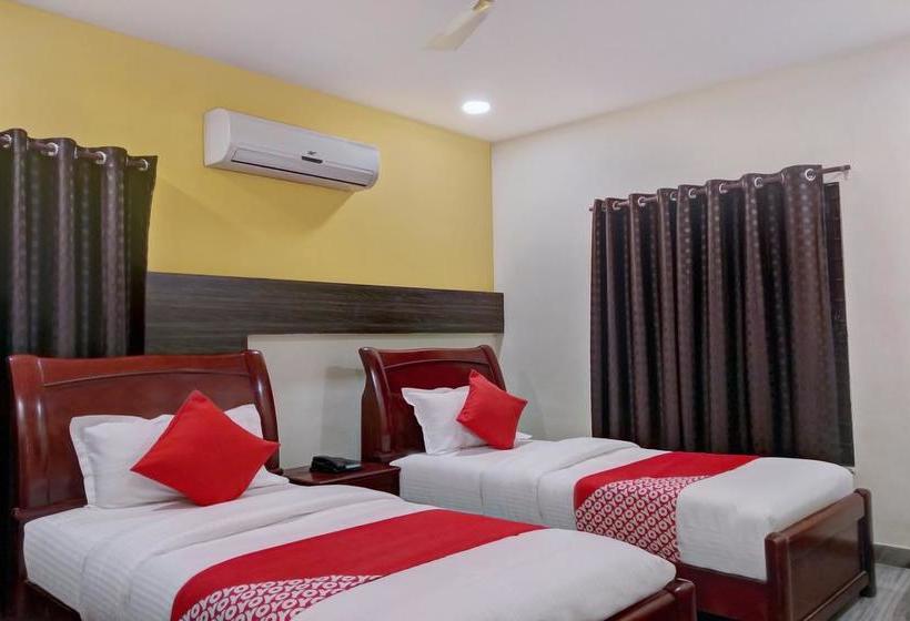 Oyo 10272 Hotel Ruma 2