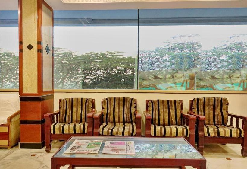 Oyo 10272 Hotel Ruma 8