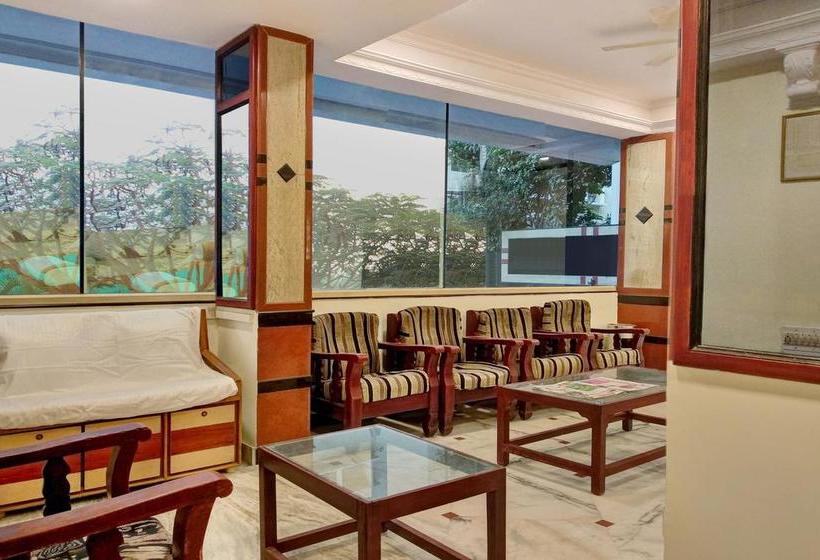 Oyo 10272 Hotel Ruma 9