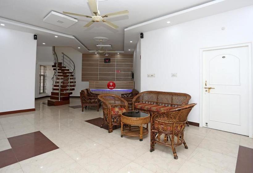 Oyo 11069 Hotel Star Inn 10