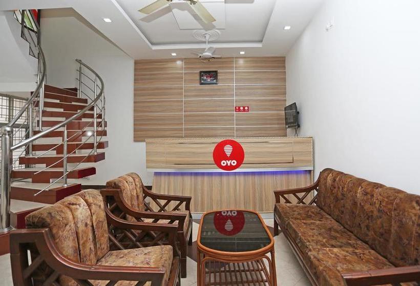 Oyo 11069 Hotel Star Inn 12