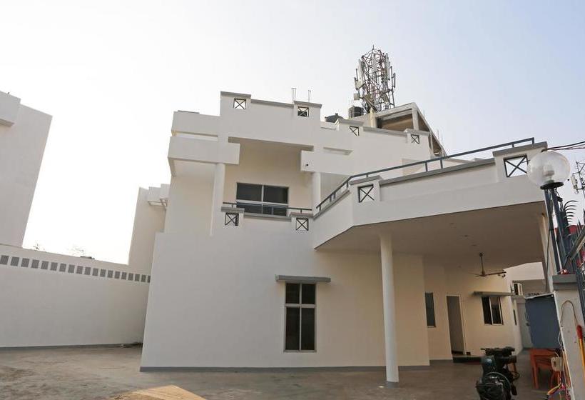 Oyo 11069 Hotel Star Inn 17