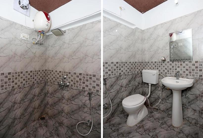 Oyo 11069 Hotel Star Inn 18