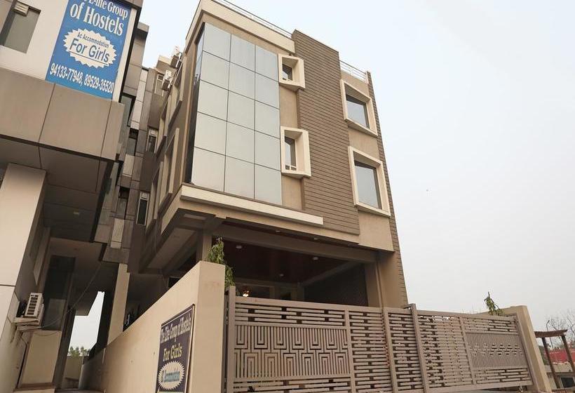 Oyo 10317 Hotel Mock Orange 15