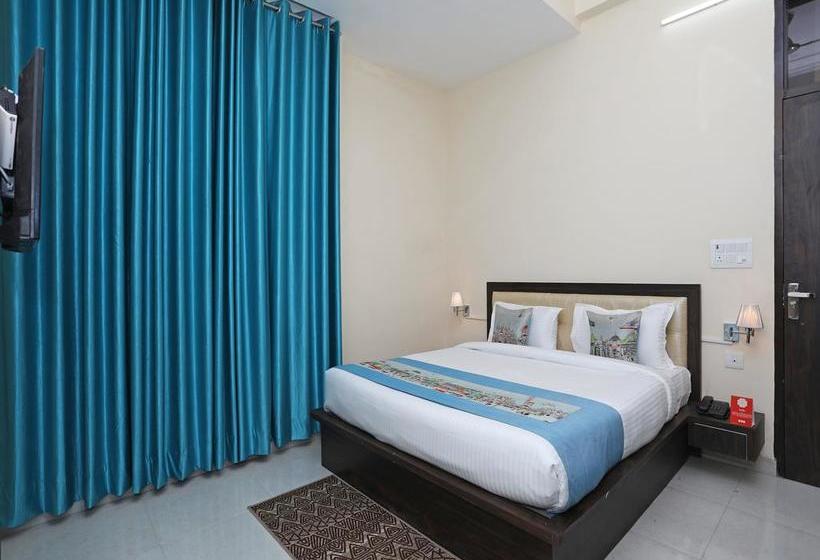 Oyo 10317 Hotel Mock Orange 17