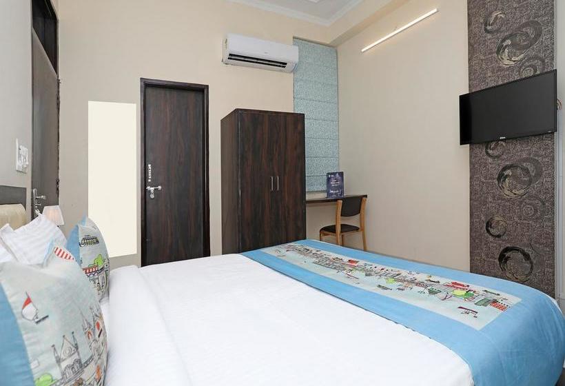 Oyo 10317 Hotel Mock Orange 2