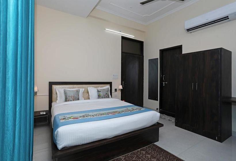 Oyo 10317 Hotel Mock Orange 3