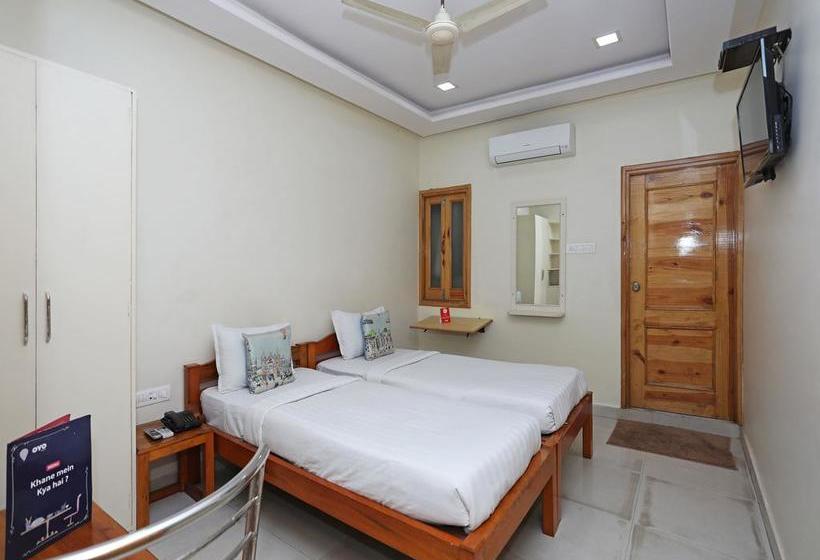 Oyo 10609 Hotel Jodhpur Royals 17