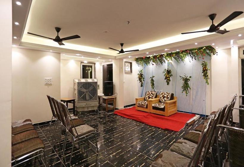 Oyo 9476 Hotel Mittal 13