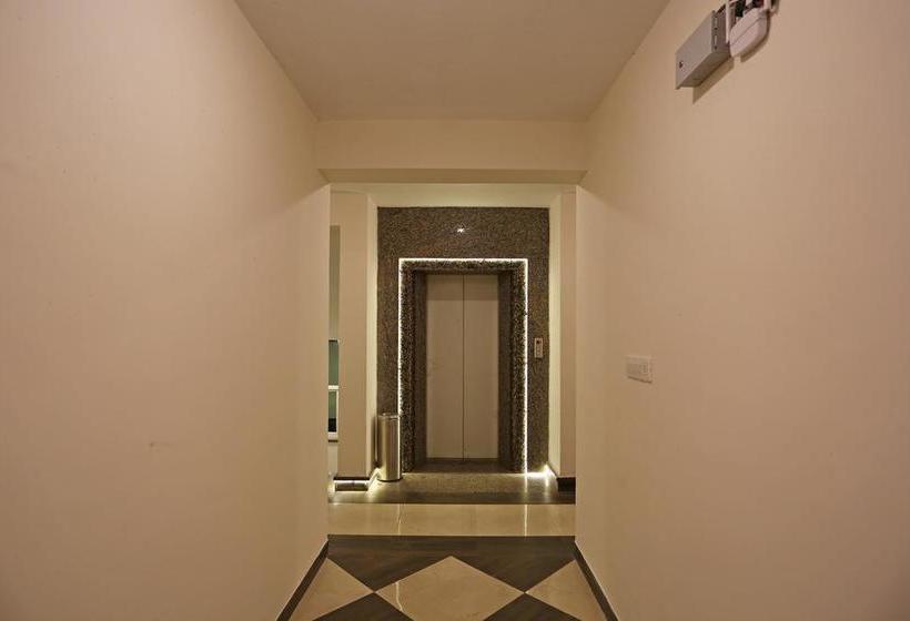 Oyo 9476 Hotel Mittal 17