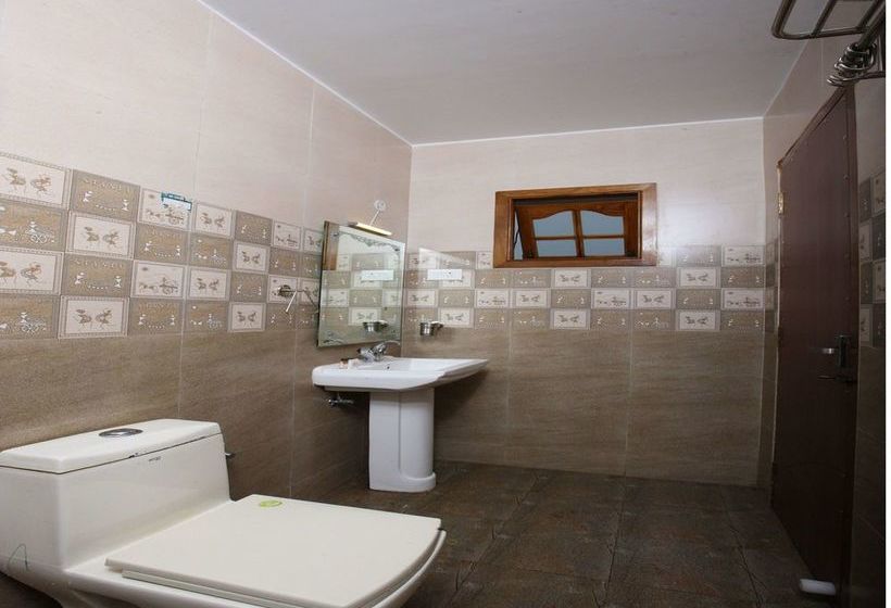 Hotel Oyo 10251 Sri Akilambiga Residency 16