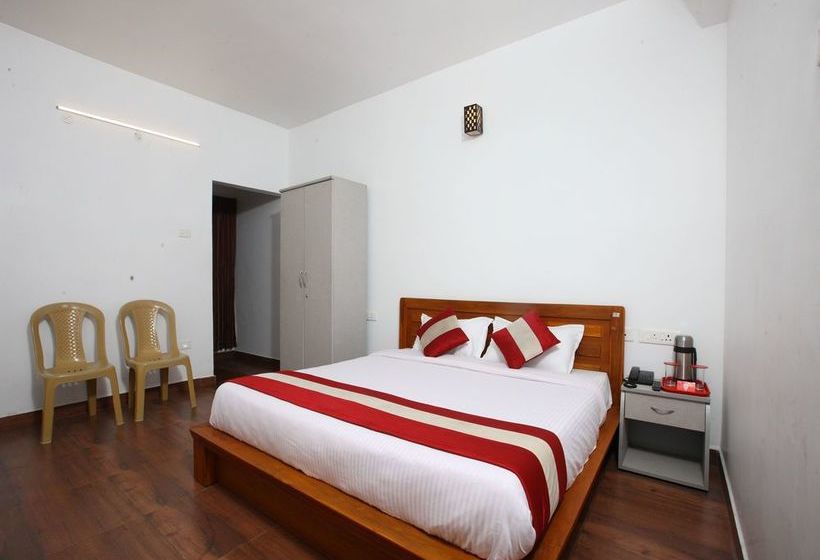 Hotel Oyo 10251 Sri Akilambiga Residency 8