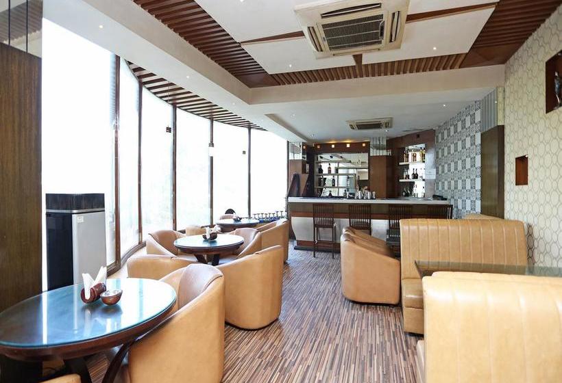 Hotel Oyo Flagship 172 Forum Mall 7