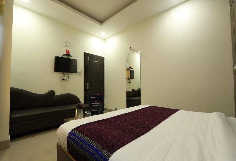 Oyo 10472 Hotel Queen 17