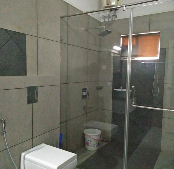 Hotel Palm Corniche 12