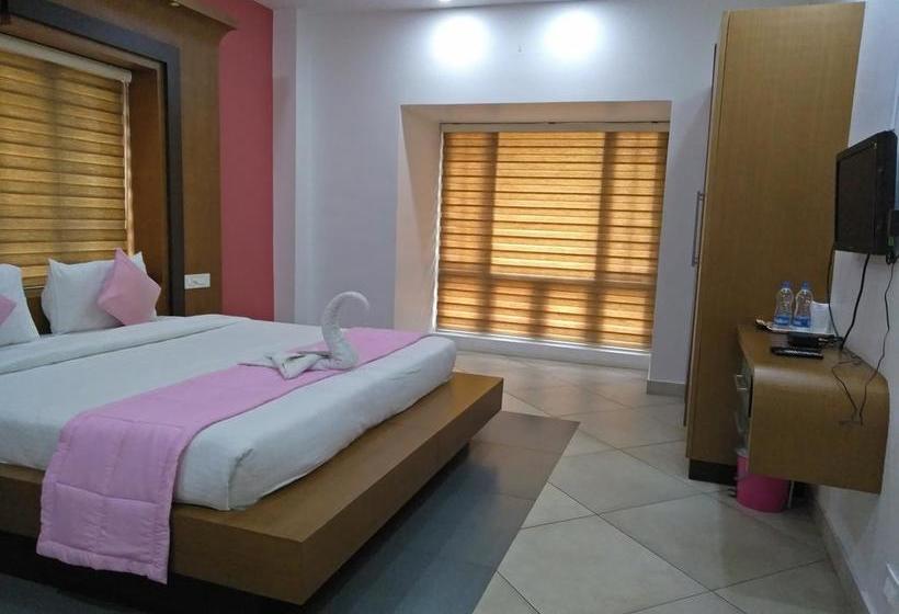 Hotel Palm Corniche 15