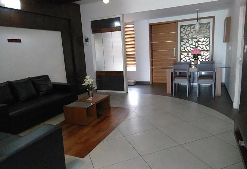 Hotel Palm Corniche 20