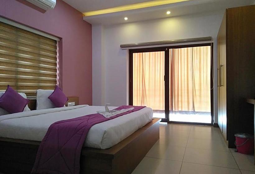 Hotel Palm Corniche 3