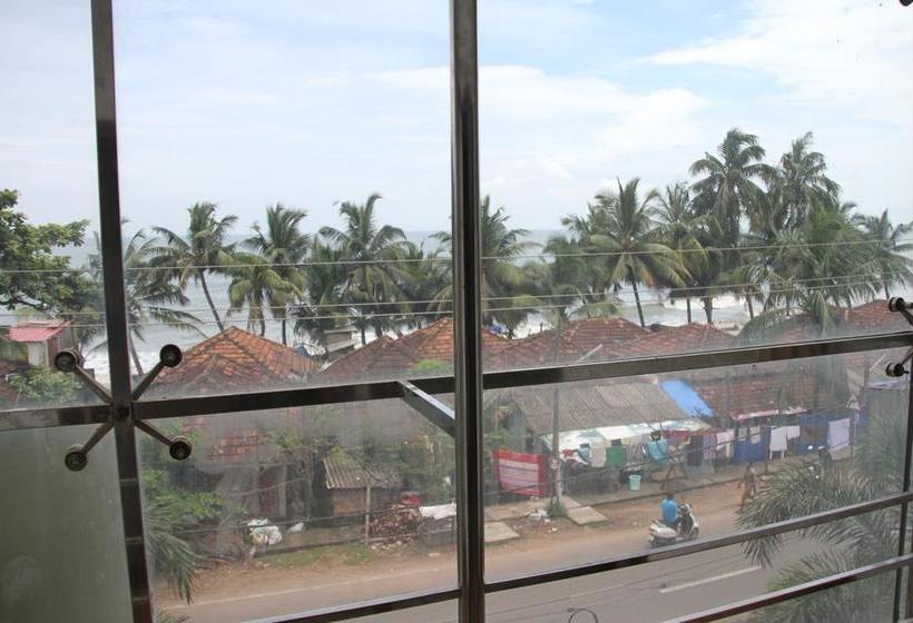 Hotel Palm Corniche 6